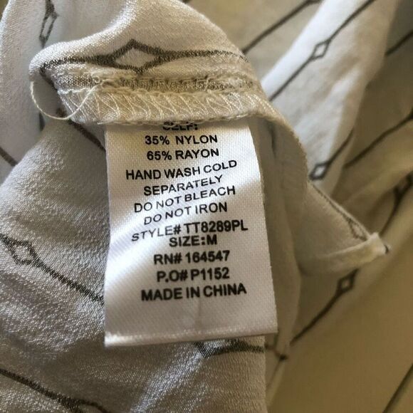 Flawless Split Neck Tie Front Top Size M Normcore/Coastal Grandma - Picture 8 of 13